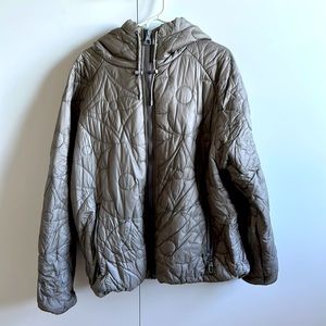 Gray LV reversible puffer